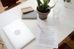 España transpone la directiva UE sobre condiciones laborales transparentes y previsibles