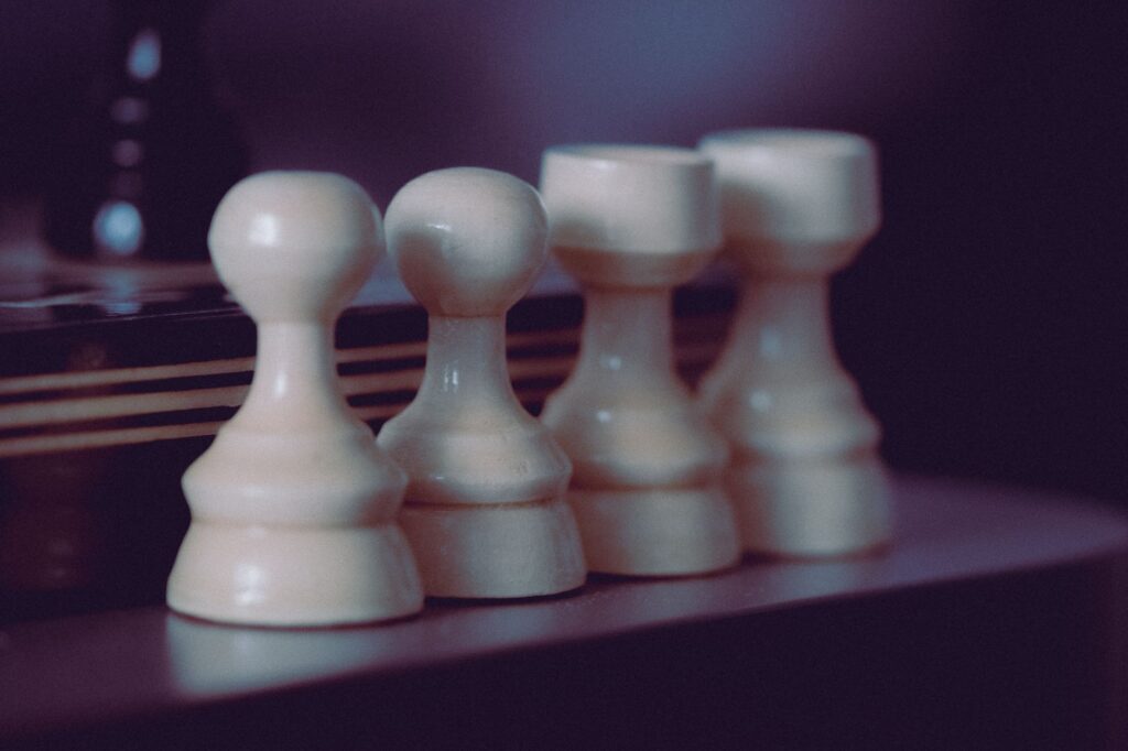 Reglas y variantes de los juegos de mesa tradicionales en España