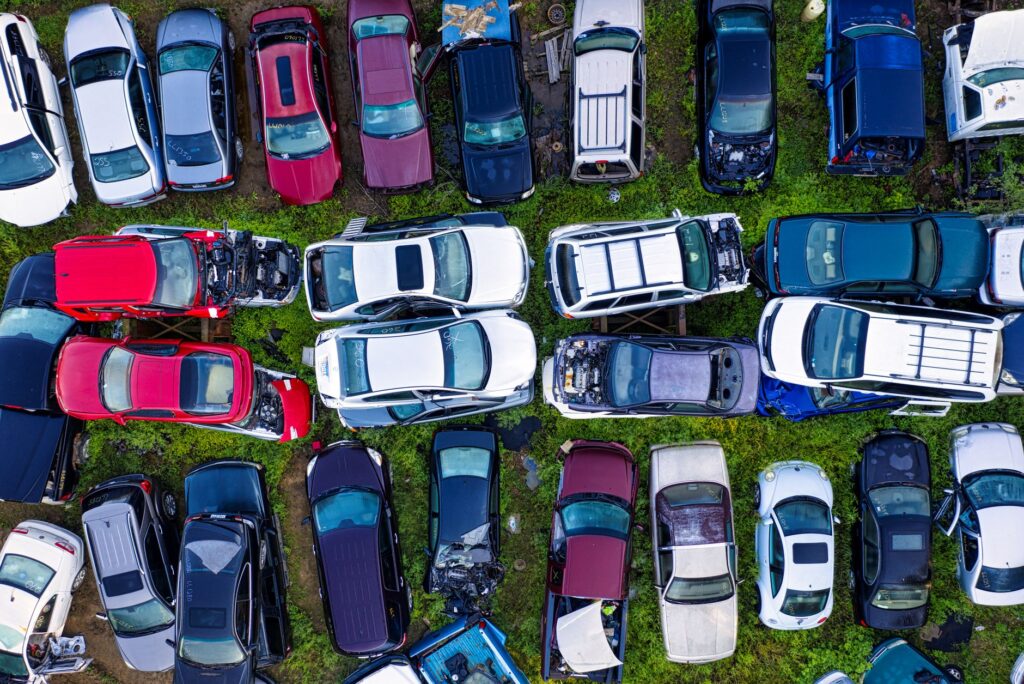 Revisión esencial antes de comprar un coche de ocasión - trámites, inspección y pruebas